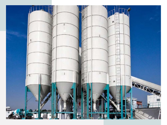 Строительство цементных силосов в Холмске