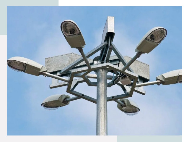 Монтаж осветительных мачт в Холмске