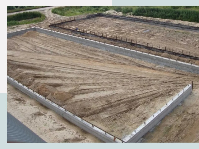 Фундамент для ангаров в Холмск от 616 руб.